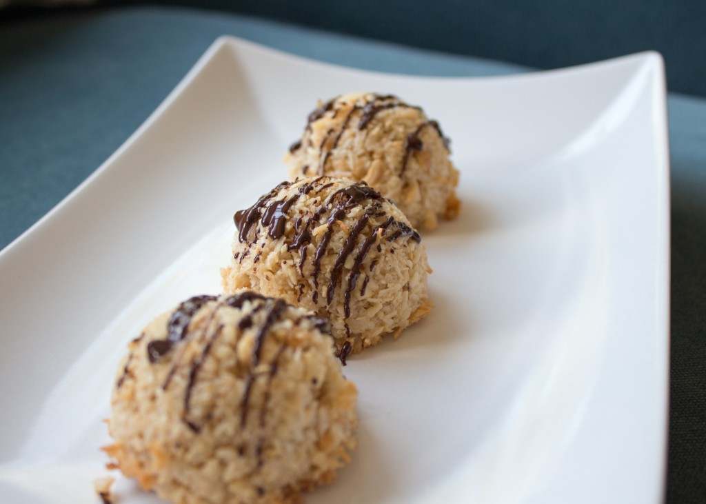 Coconut Cashew Macaroon