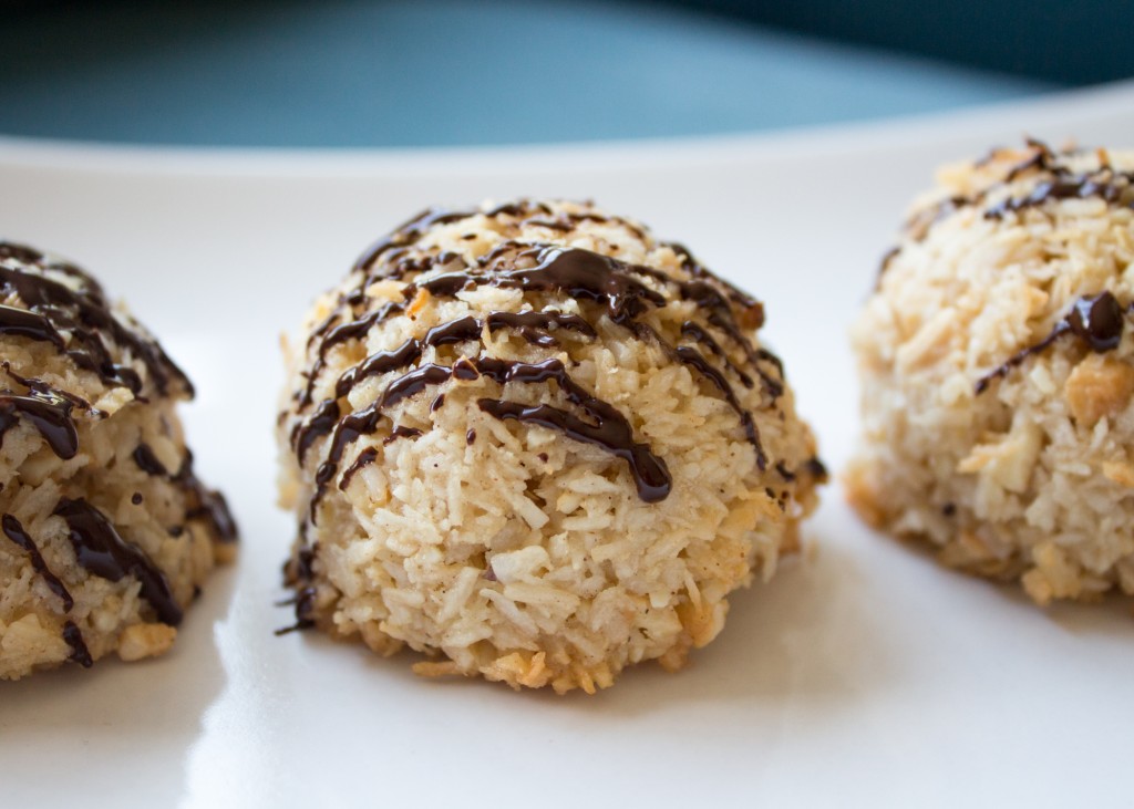 Coconut Cashew Macaroon.2